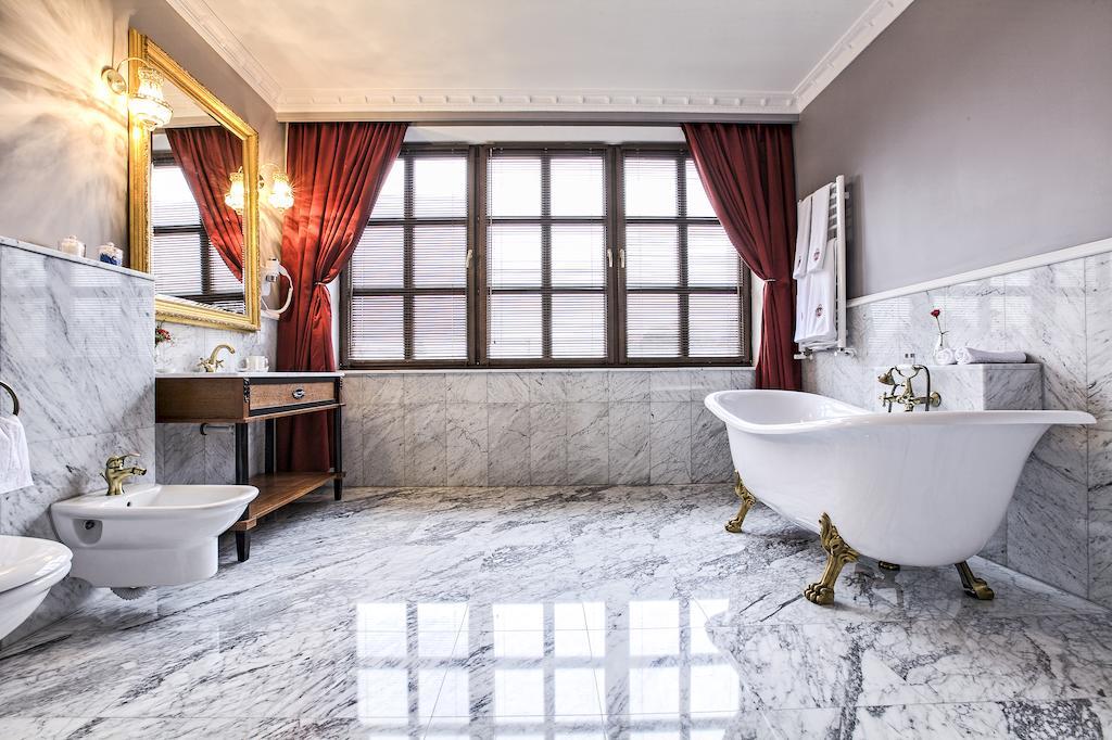 Hotel Jaroslaw Phòng bức ảnh
