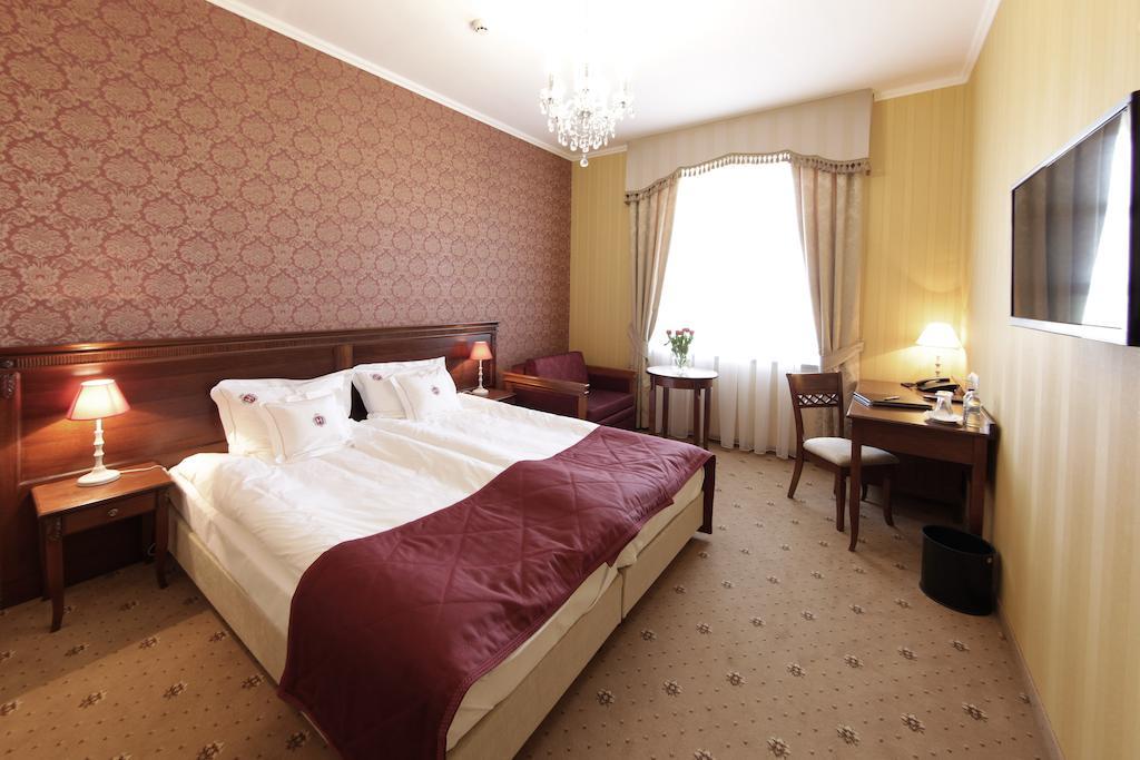 Hotel Jaroslaw Phòng bức ảnh